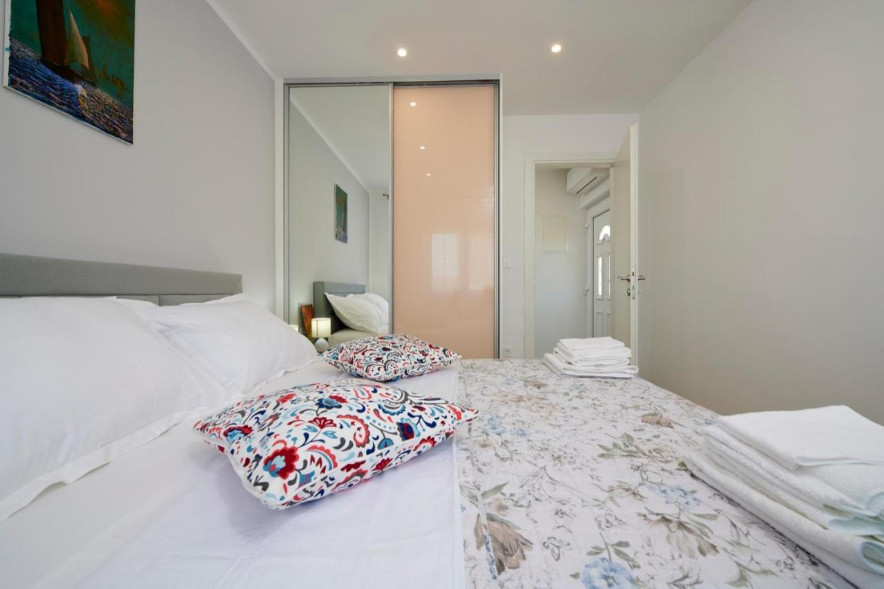 Apartments Marija Trogir Exterior photo